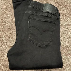 Levi’s jeans- 711 Skinny size 27